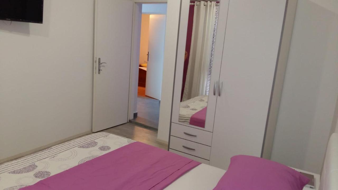 Apartmani Slavica Makarska Bagian luar foto