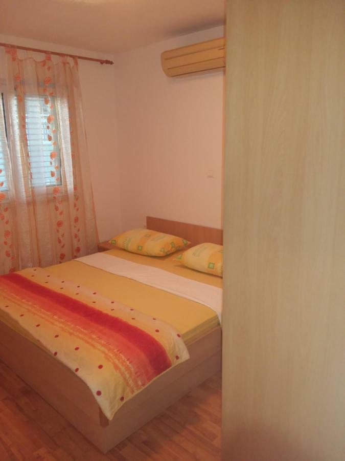 Apartmani Slavica Makarska Bagian luar foto