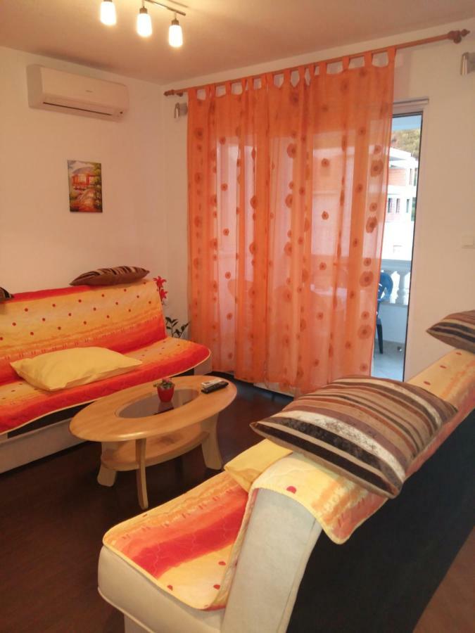 Apartmani Slavica Makarska Bagian luar foto