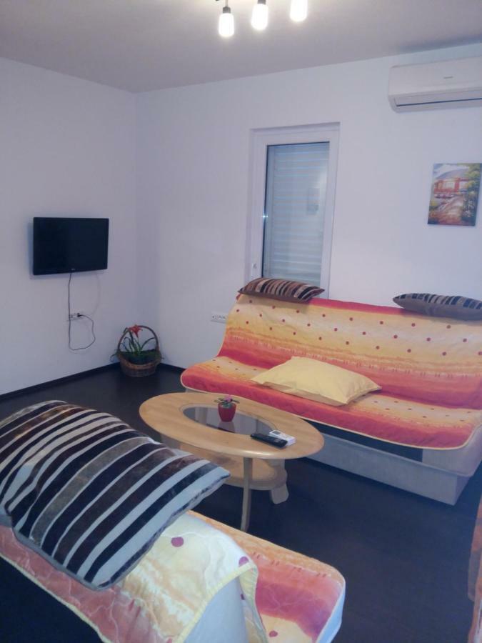 Apartmani Slavica Makarska Bagian luar foto