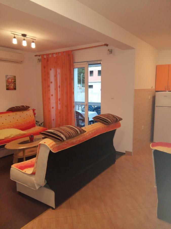 Apartmani Slavica Makarska Bagian luar foto