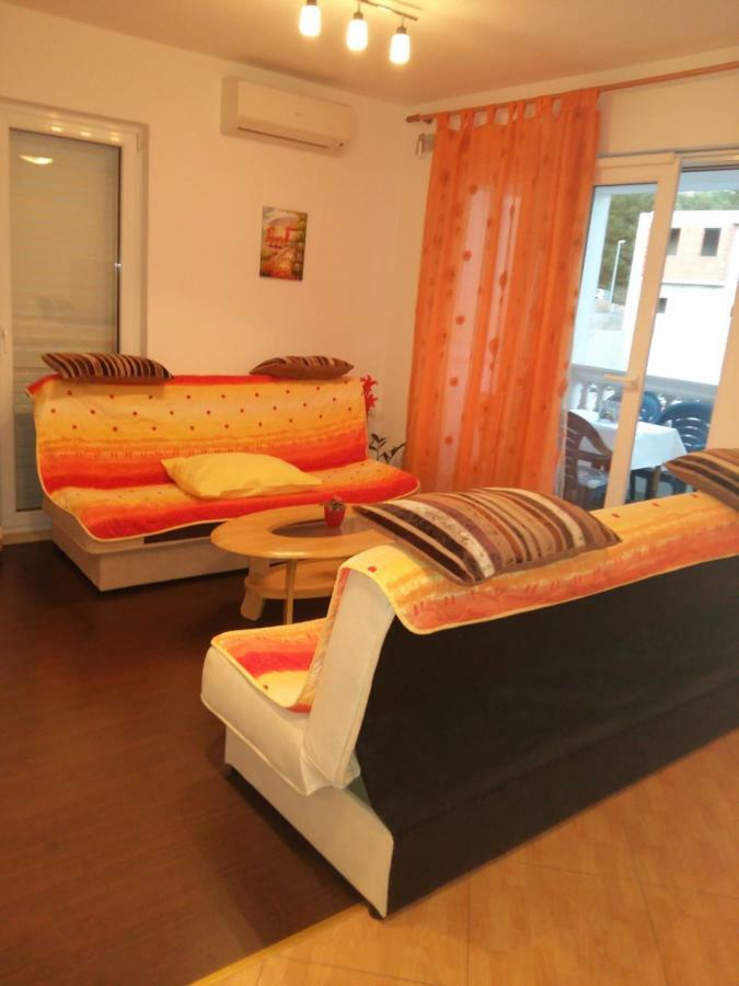 Apartmani Slavica Makarska Bagian luar foto
